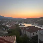 Tijana 아파트
